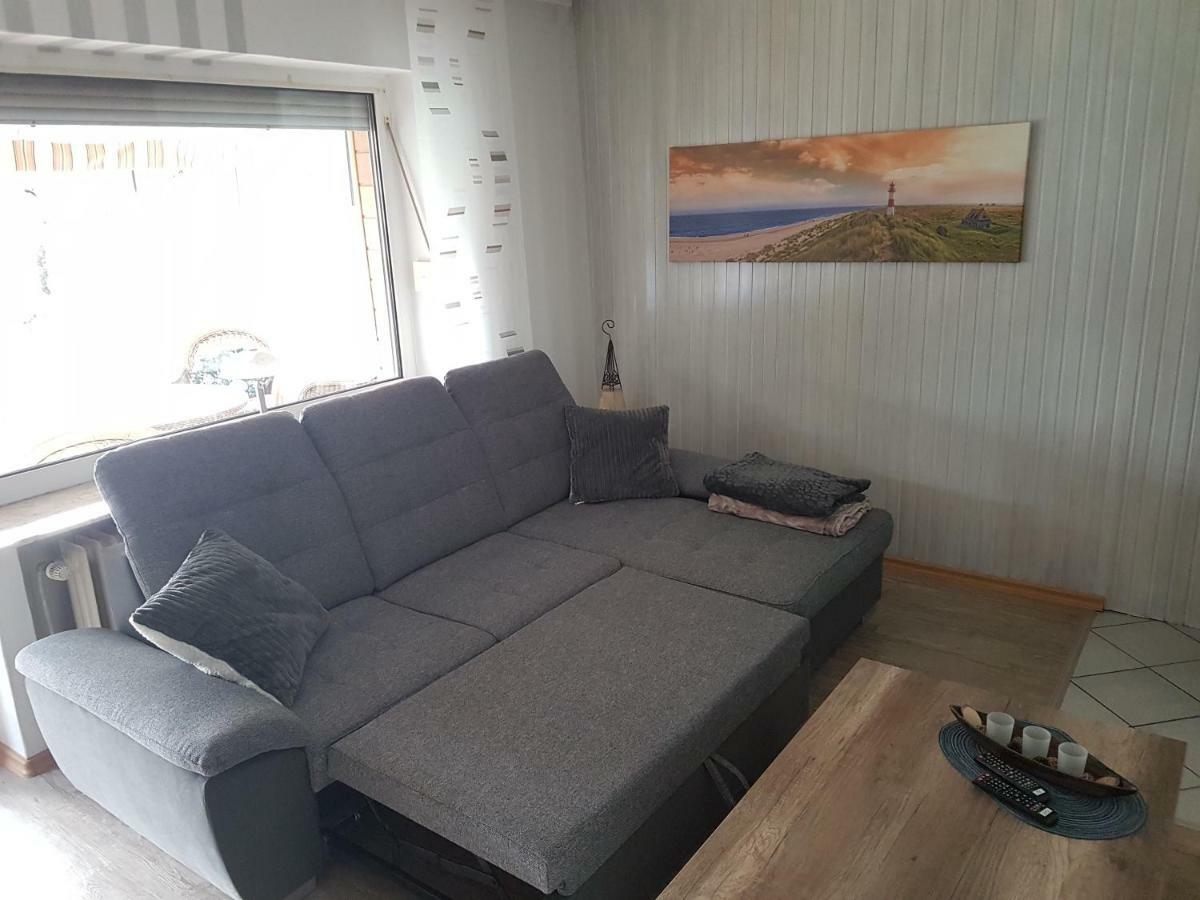 Fewo Zwischen Den Deichen Apartment Емден Екстериор снимка